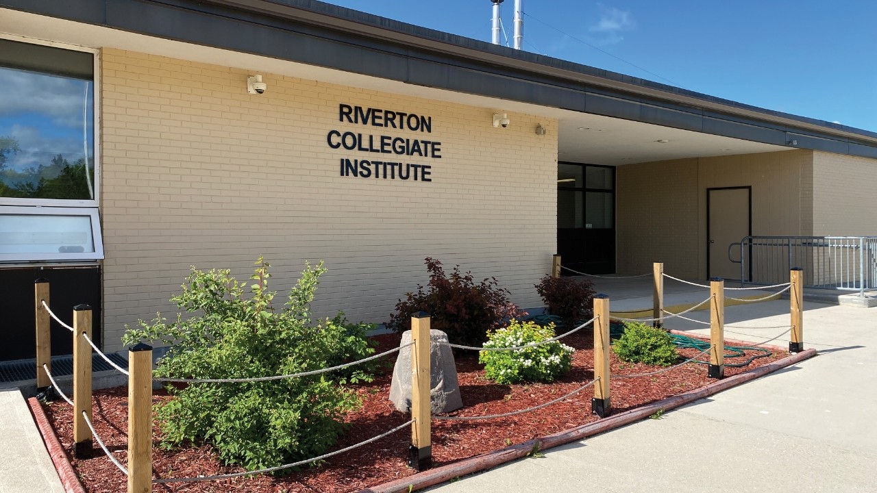 Riverton Collegiate Institute building